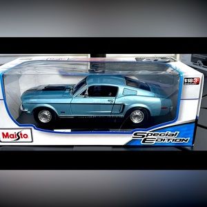 1968 Ford Mustang GT Cobra Jet 1-18 Diecast Maisto SE Blue